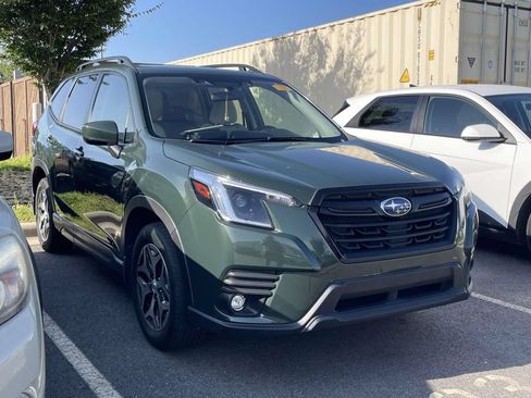 Used 2024 Subaru Forester Premium AWD/4WD image 1
