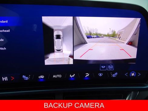 Used 2025 Chevrolet Equinox EV LT w/ Convenience Package FWD image 13