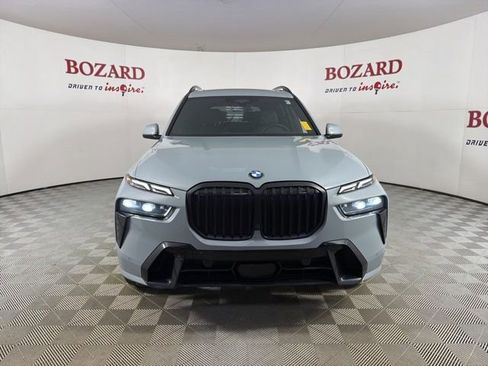 Used 2024 BMW X7 xDrive40i w/ Executive Package image 2