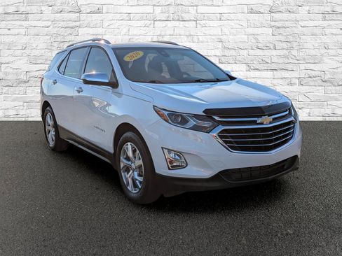 Used 2020 Chevrolet Equinox Premier w/ LPO, Cargo Package image 4