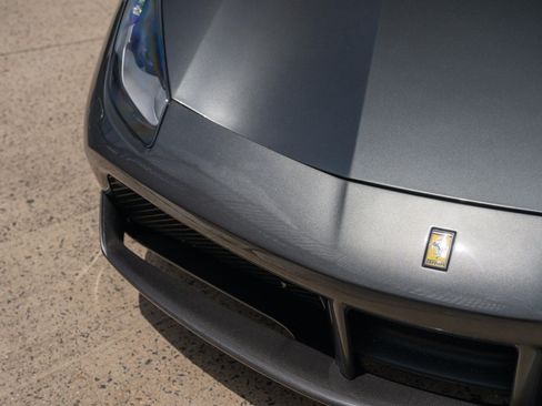 Used 2017 Ferrari 488 Spider RWD image 11