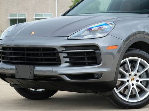 Used 2019 Porsche Cayenne S AWD/4WD image 16
