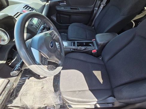 Used 2014 Subaru Impreza 2.0i Premium w/ Popular Package #2 AWD/4WD image 13