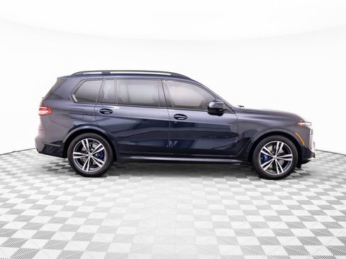 Certified 2024 BMW X7 xDrive40i w/ Executive Package image 6