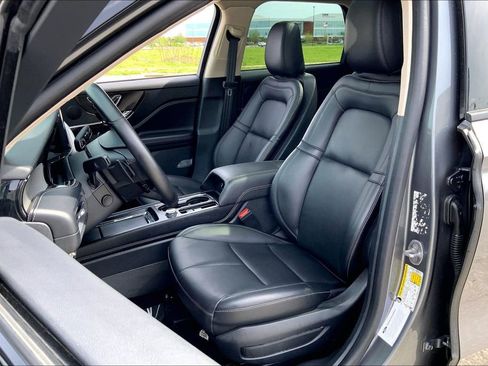 Used 2024 Lincoln Corsair AWD w/ Equipment Group 101A image 24