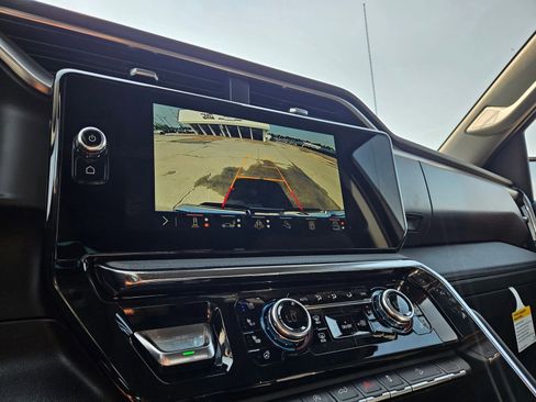 New 2026 GMC Sierra 1500 Denali AWD/4WD image 17
