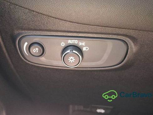Used 2019 Chevrolet Equinox LT FWD image 24