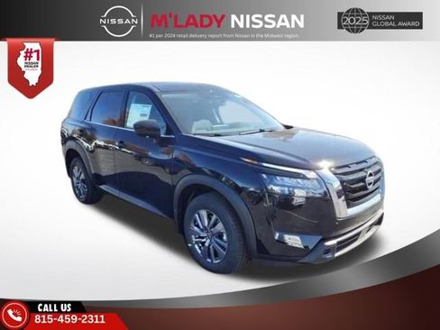 New 2025 Nissan Pathfinder S image 1