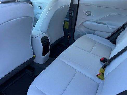 New 2026 Hyundai Kona SE image 12