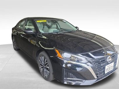 Used 2025 Nissan Altima 2.5 SV