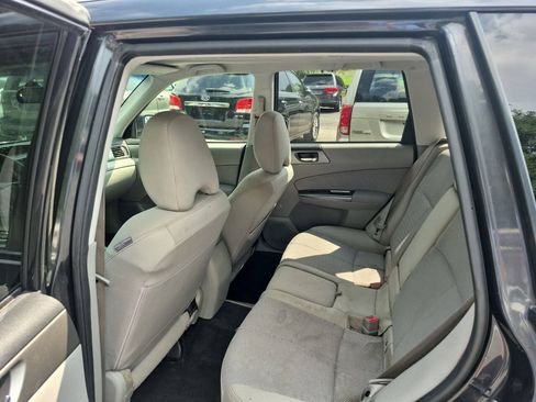 Used 2011 Subaru Forester 2.5X Premium w/ All-Weather Pkg AWD/4WD image 5