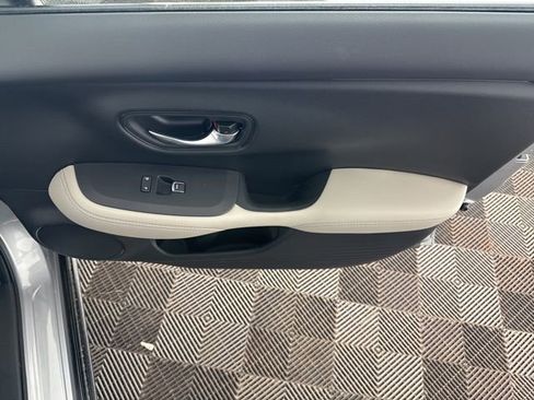 Certified 2026 Honda HR-V EX-L image 25
