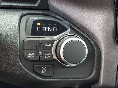 New 2026 RAM 1500 Express AWD/4WD image 16