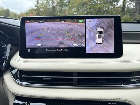 Certified 2025 INFINITI QX60 Luxe image 19