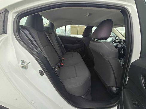 Used 2022 Toyota Corolla LE FWD image 12
