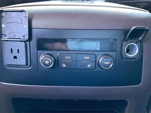 Used 2020 GMC Yukon Denali w/ Denali Premium Package image 26