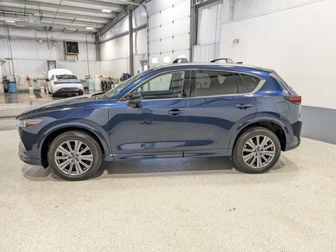 Used 2025 MAZDA CX-5 Signature image 6