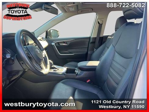 Certified 2022 Toyota RAV4 XLE Premium AWD/4WD image 20