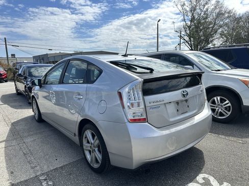 Used 2010 Toyota Prius Four image 2