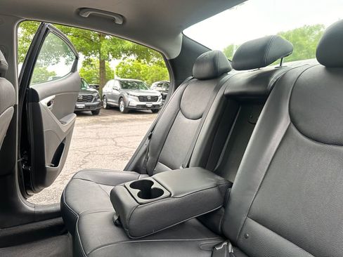 Used 2012 Hyundai Elantra Limited w/ Technology Pkg 5 FWD image 27