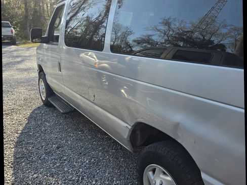 Used 2009 Ford E-350 and Econoline 350 XL image 17