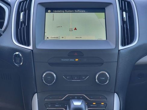 Used 2016 Ford Edge SEL w/ Equipment Group 201A AWD/4WD image 27