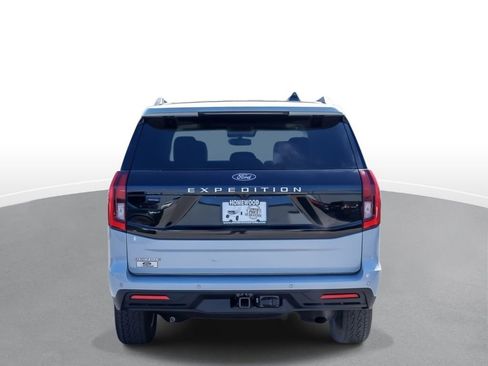 Used 2025 Ford Expedition Active image 7