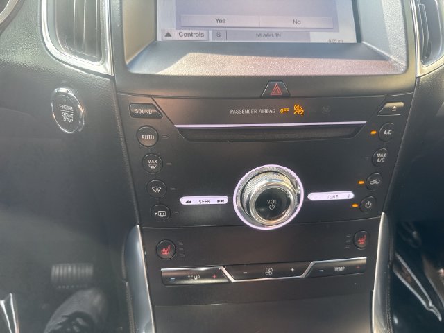 Used 2019 Ford Edge Titanium FWD image 15