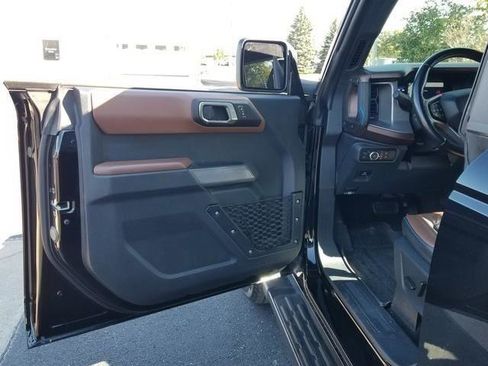 Used 2022 Ford Bronco Outer Banks image 10