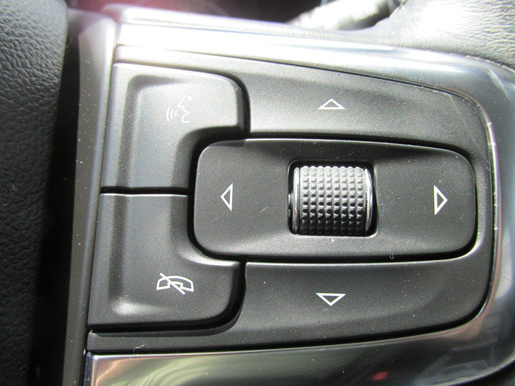 Used 2022 Chevrolet Blazer LT AWD/4WD image 16