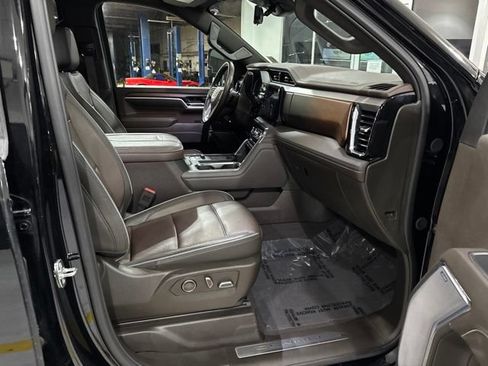 Used 2024 GMC Sierra 2500 Denali w/ Denali Reserve Package AWD/4WD image 17