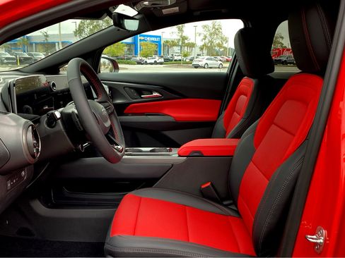 New 2025 Chevrolet Equinox EV RS w/ Convenience Package II image 4