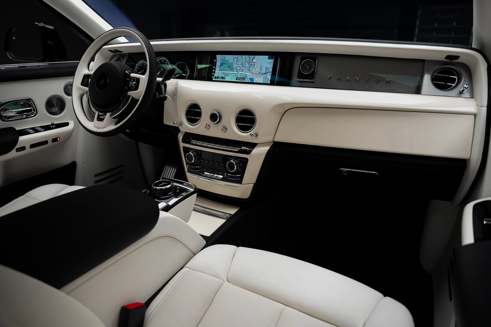 Used 2024 Rolls-Royce Phantom Extended Wheelbase RWD image 63