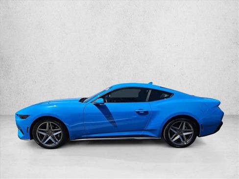 Used 2026 Ford Mustang Coupe RWD image 9