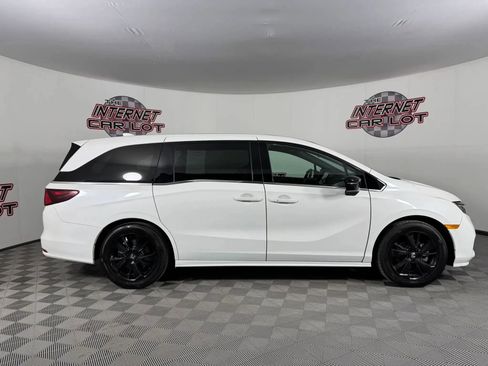 Used 2023 Honda Odyssey Sport image 8