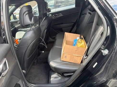 Certified 2025 Kia Sportage X-Line w/ Premium Package AWD/4WD image 33