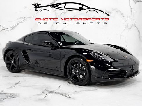 Used 2017 Porsche 718 Cayman image 1