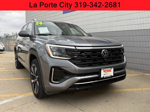 Used 2024 Volkswagen Atlas SEL Premium R-Line AWD/4WD image 2