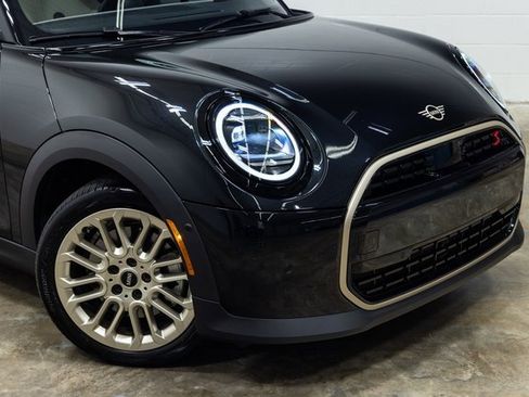 Certified 2025 MINI Cooper S image 5
