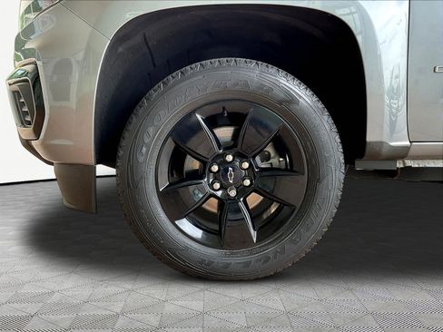 Used 2022 Chevrolet Colorado W/T w/ WT Convenience Package AWD/4WD image 32