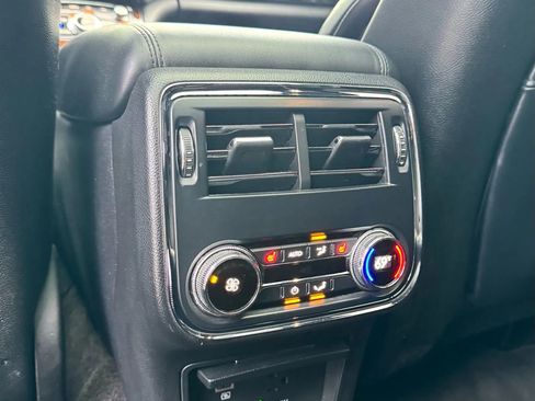 Used 2017 Lincoln Continental Reserve w/ Climate Package image 12