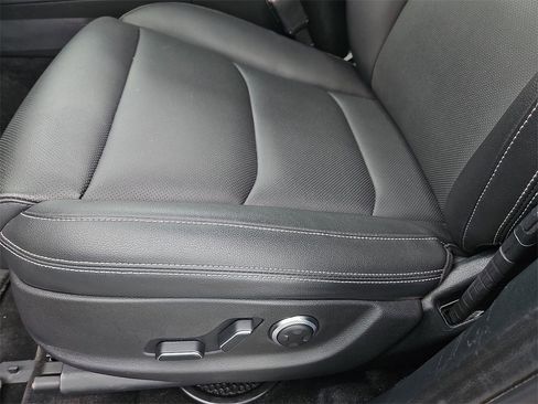 Used 2025 Genesis GV70 2.5T image 22