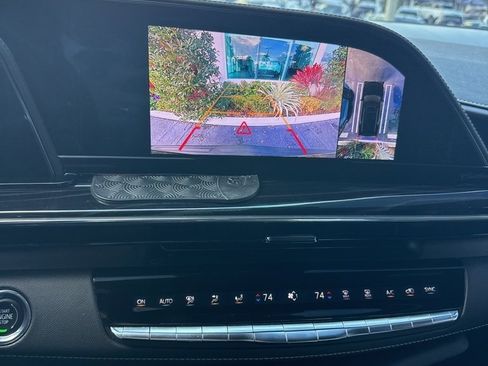 Used 2023 Cadillac Escalade ESV Sport w/ LPO, ONYX Package image 10