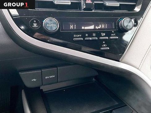 Certified 2024 Toyota Camry SE image 35