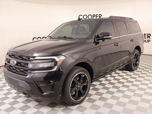 Used 2023 Ford Expedition Limited AWD/4WD image 11