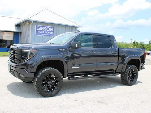 Used 2022 GMC Sierra 1500 Elevation w/ Elevation Premium Package AWD/4WD image 5