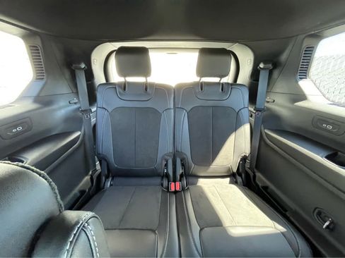 New 2025 Jeep Grand Cherokee L Altitude image 27