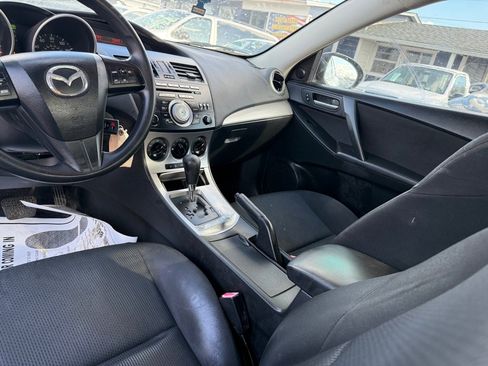 Used 2014 MAZDA MAZDA3 i Sport image 22