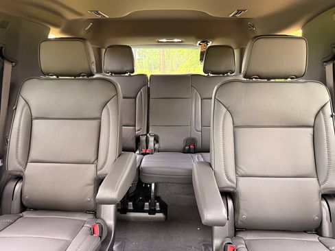 New 2026 GMC Yukon Denali w/ Denali Reserve Package RWD image 31