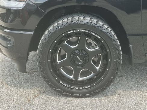Used 2023 RAM 1500 Laramie AWD/4WD image 33